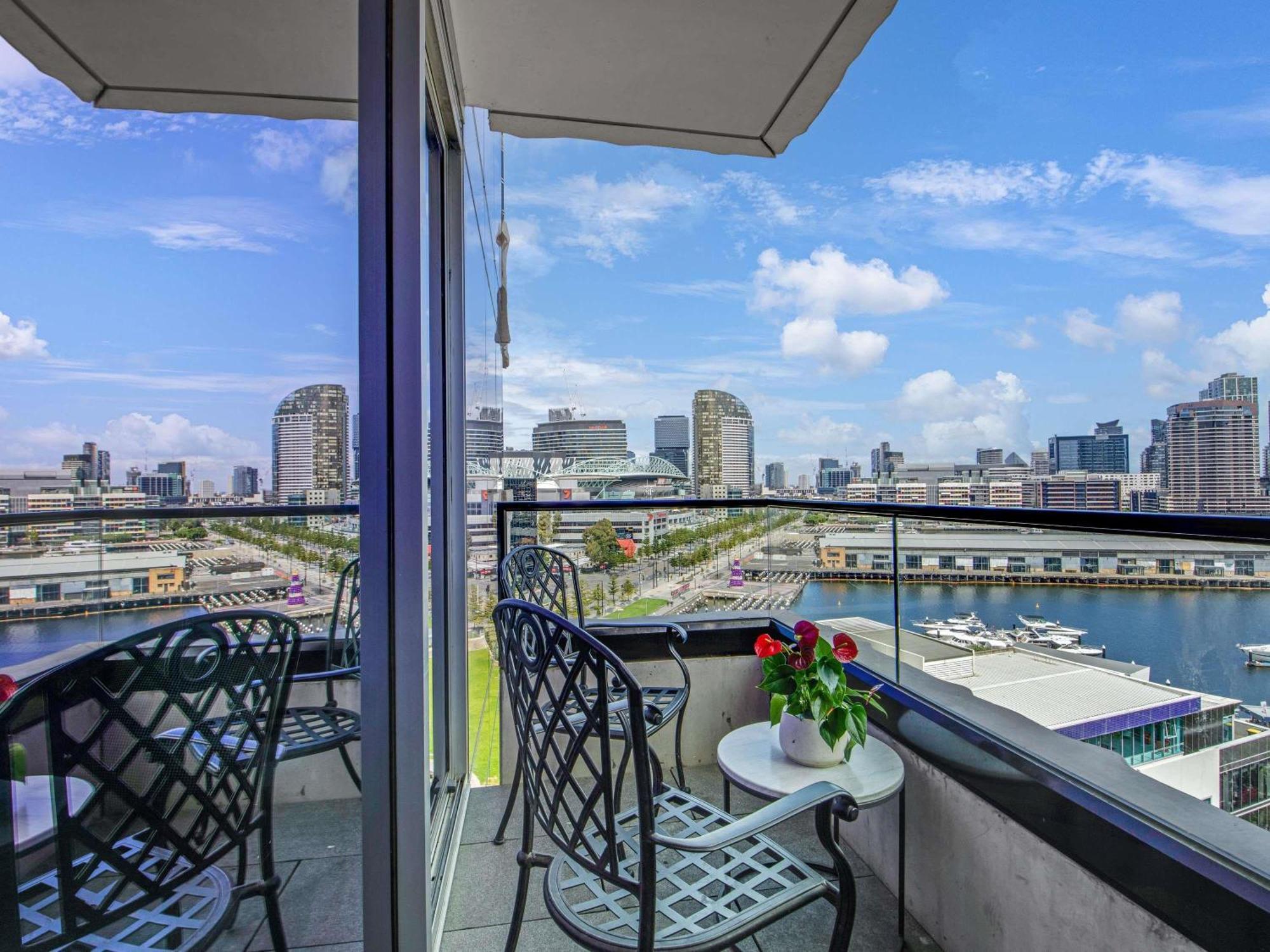 The Sebel Residences Melbourne Docklands Serviced Apartments Exterior foto